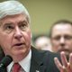 Illustration for article titled Michigan Gov. Rick Snyder Promises to Drink Filtered Flint Water for A Month